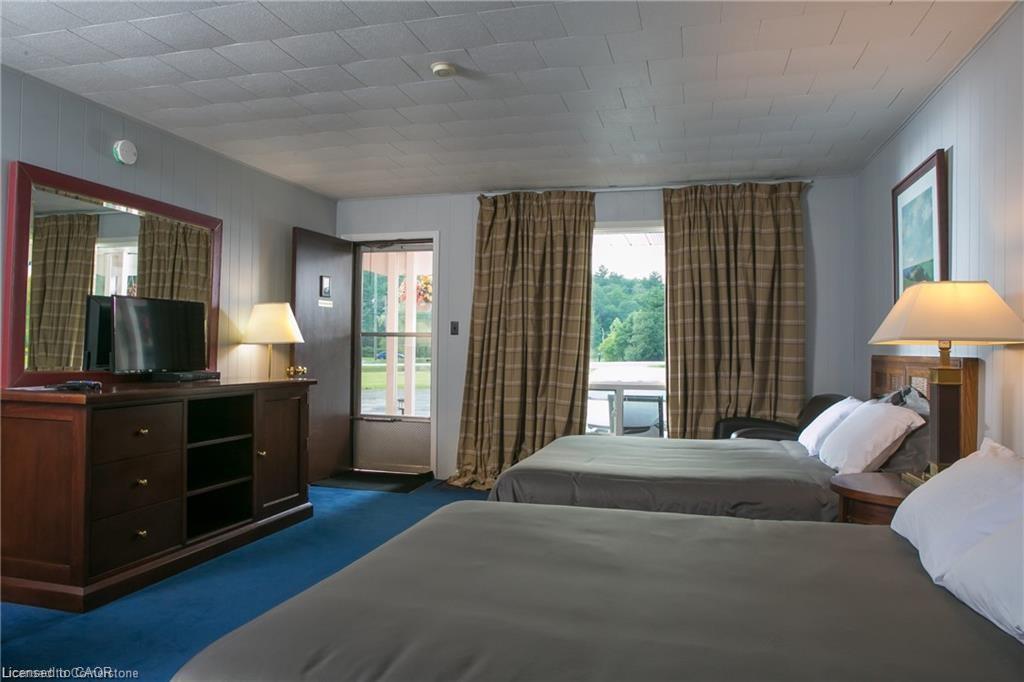 299 15 Highway Property Photo 17