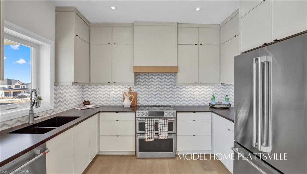 10 Hilborn Street Property Photo 4