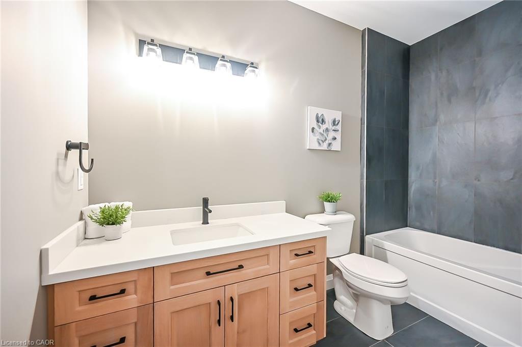 88 St Michaels Street Property Photo 38