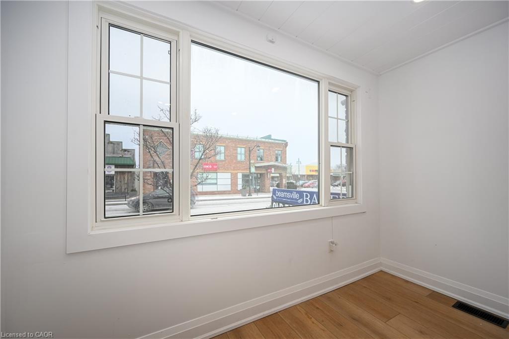 4968 King Street Property Photo 4