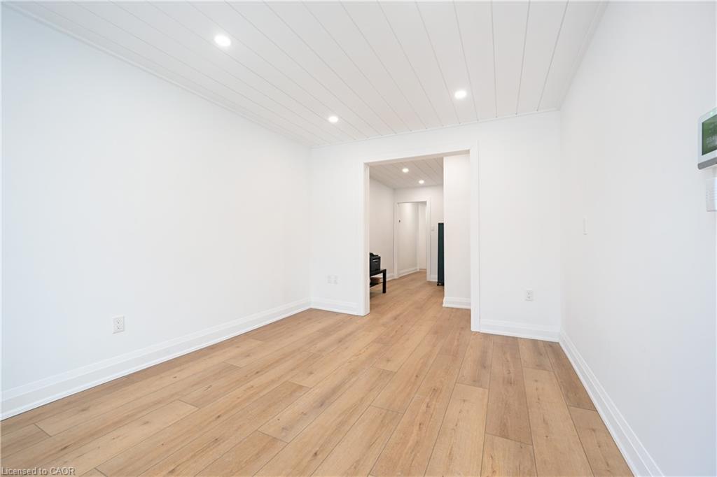 4968 King Street Property Photo 5