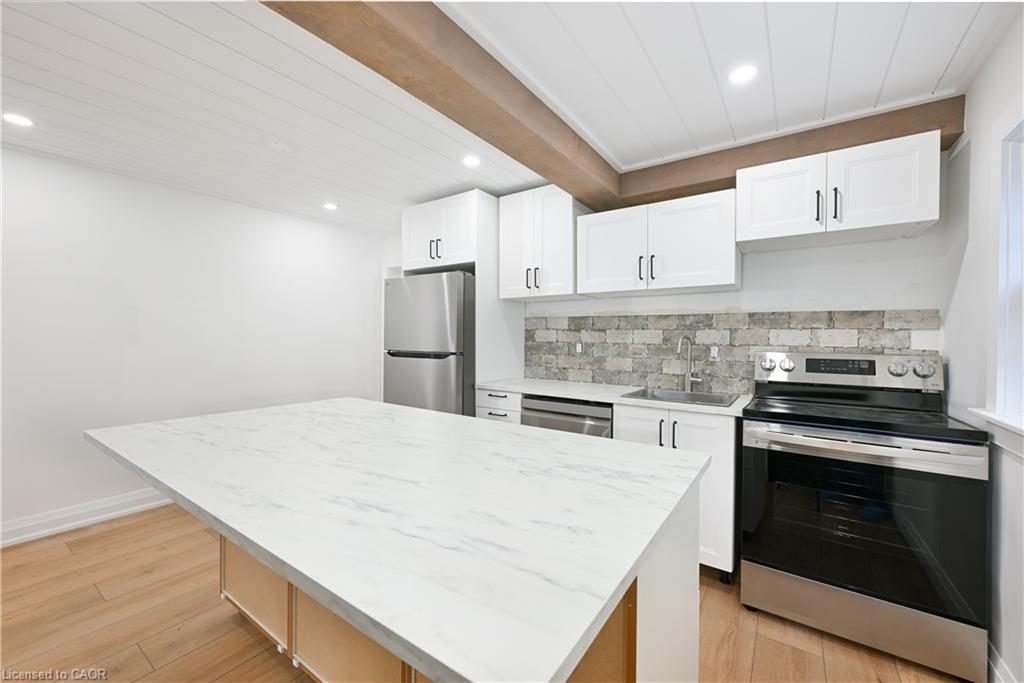 4968 King Street Property Photo 16