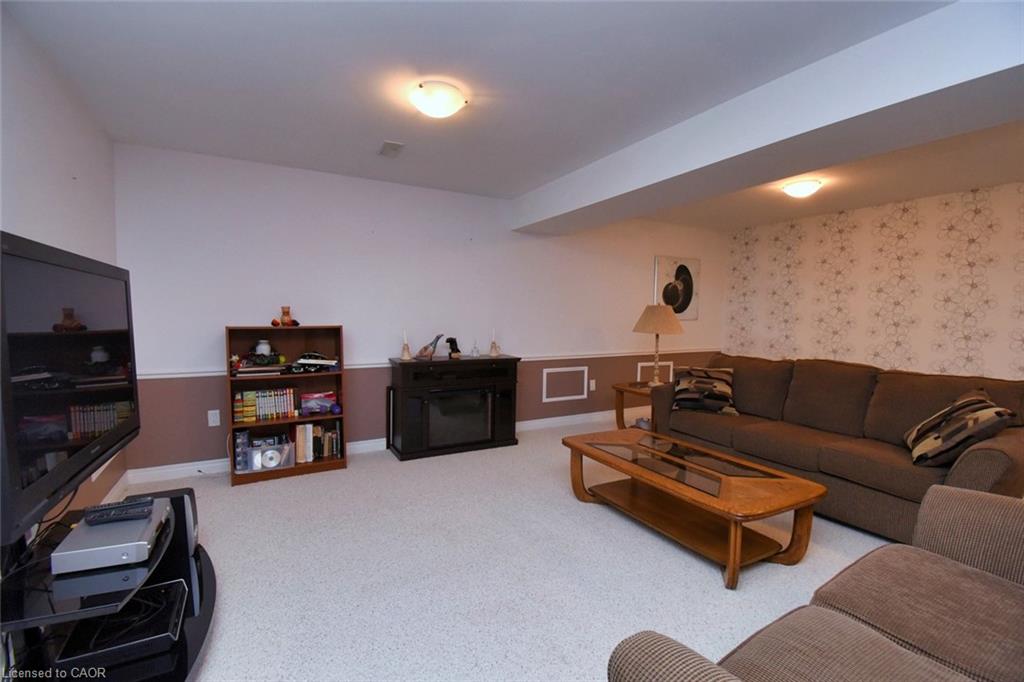 4-288 Main Street E Property Photo 34