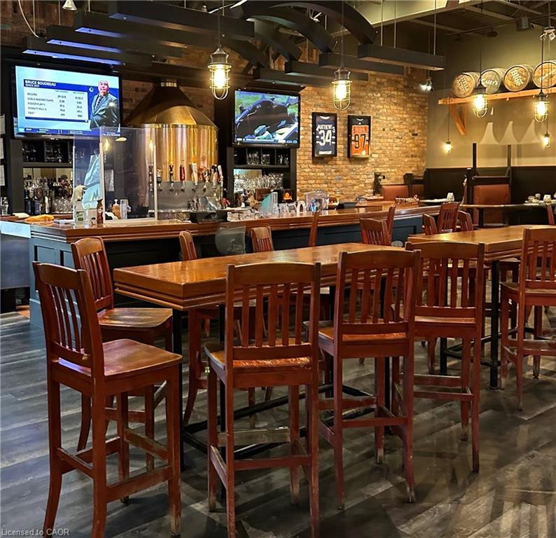 1120 Victoria Street N Property Photo 3