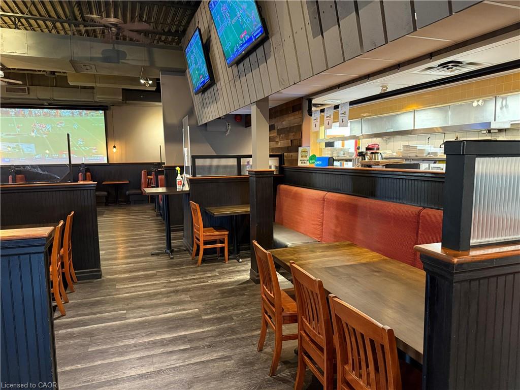 1120 Victoria Street N Property Photo 7