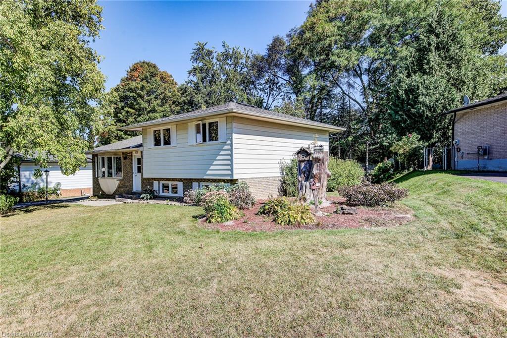 659 Gladstone Drive Property Photo 3