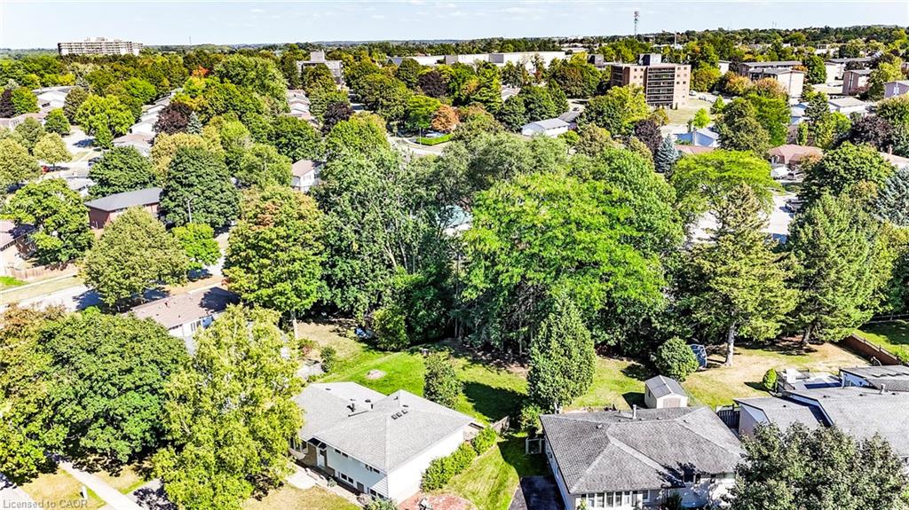 659 Gladstone Drive Property Photo 32