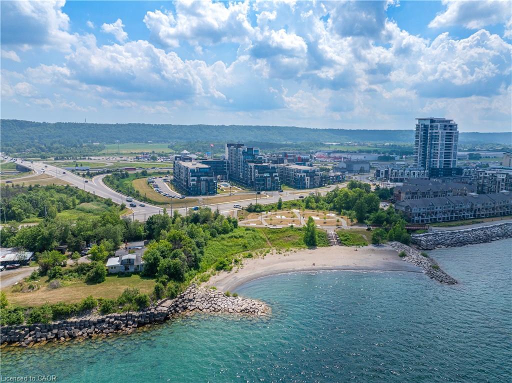 519-16 Concord Place Property Photo 2