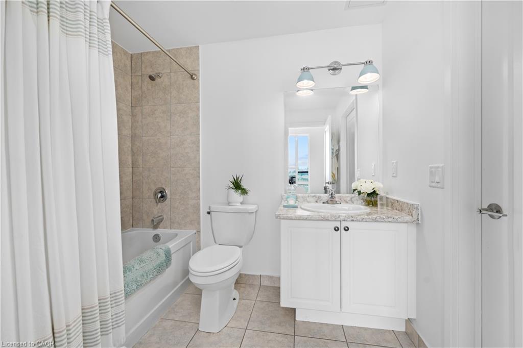 519-16 Concord Place Property Photo 12