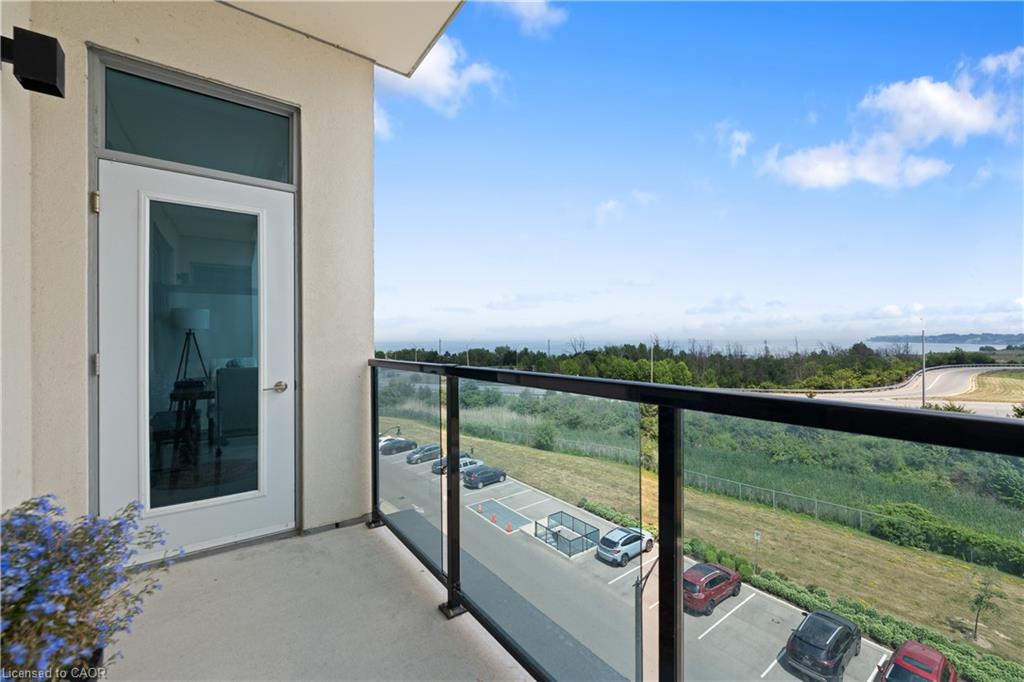 519-16 Concord Place Property Photo 13