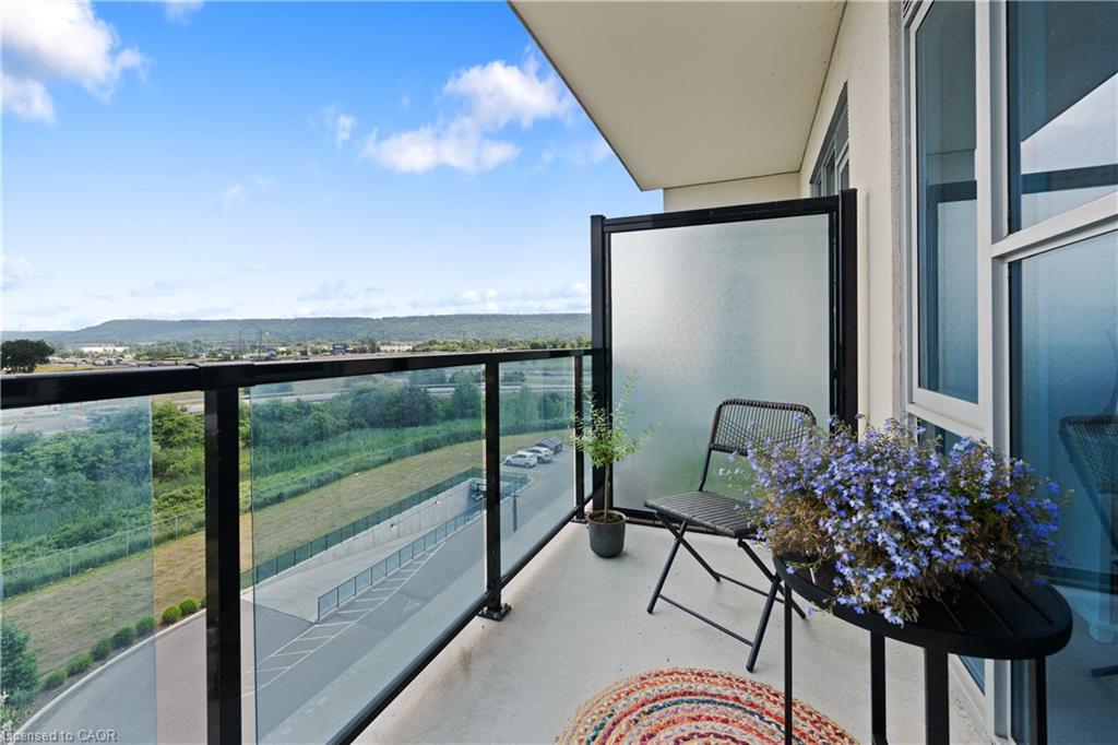 519-16 Concord Place Property Photo 14