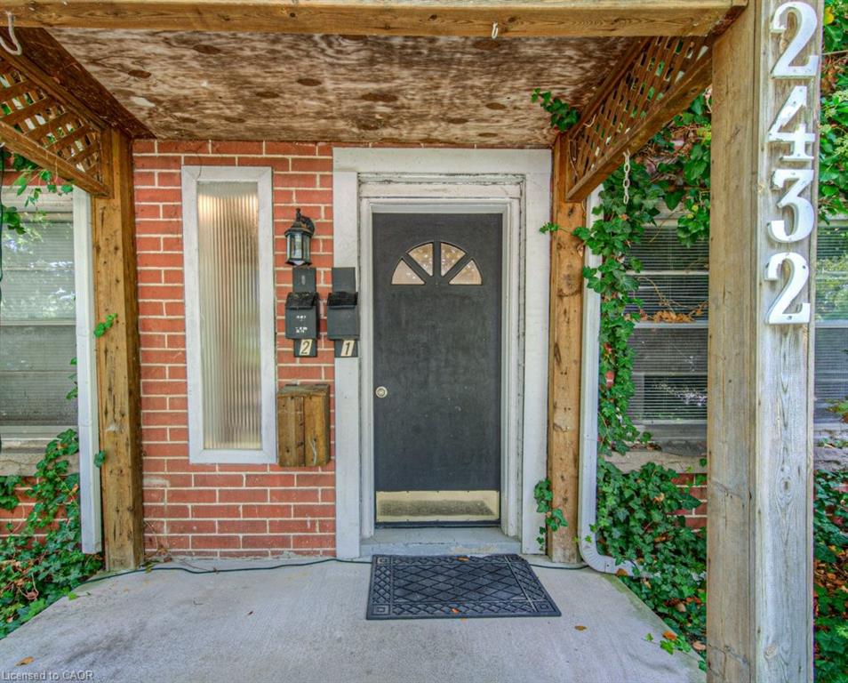 2-2430 First Street Property Photo 5