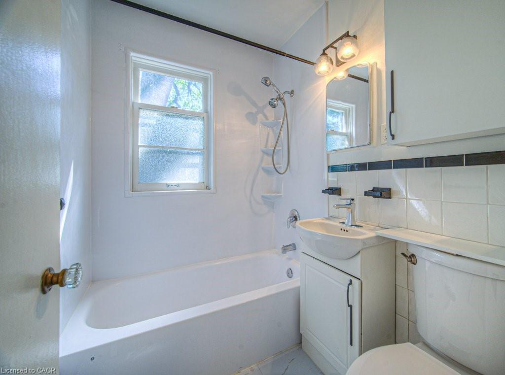 2-2430 First Street Property Photo 10