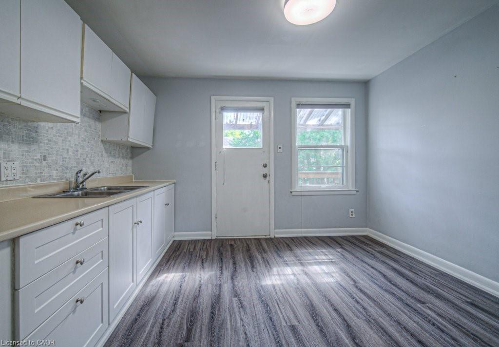 2-2430 First Street Property Photo 19