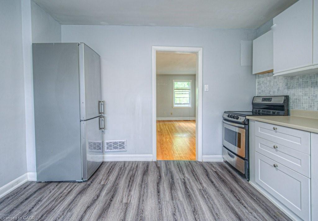 2-2430 First Street Property Photo 22