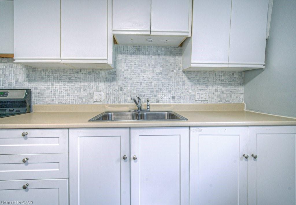 2-2430 First Street Property Photo 23