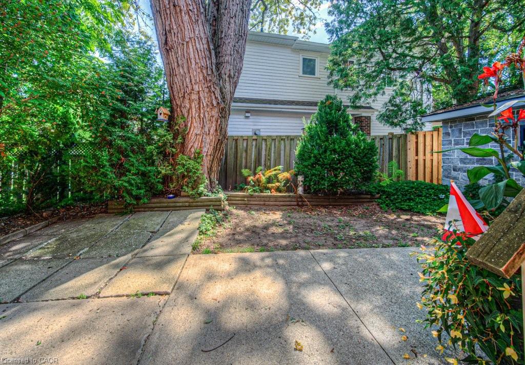 2-2430 First Street Property Photo 25