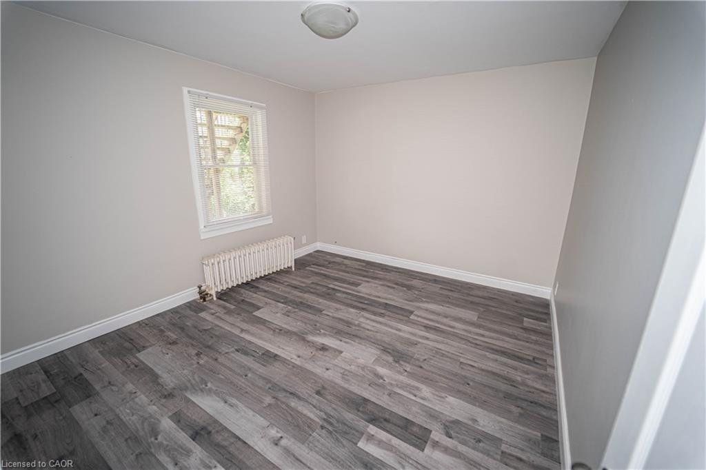 8 Bruce Street Property Photo 8