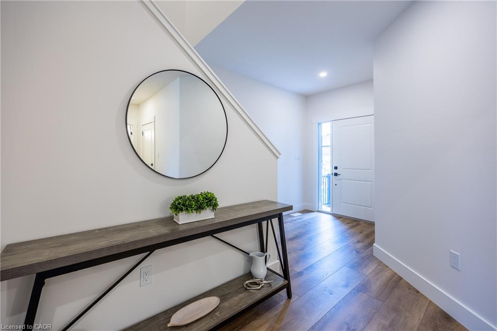 99 Amber Street Property Photo 7