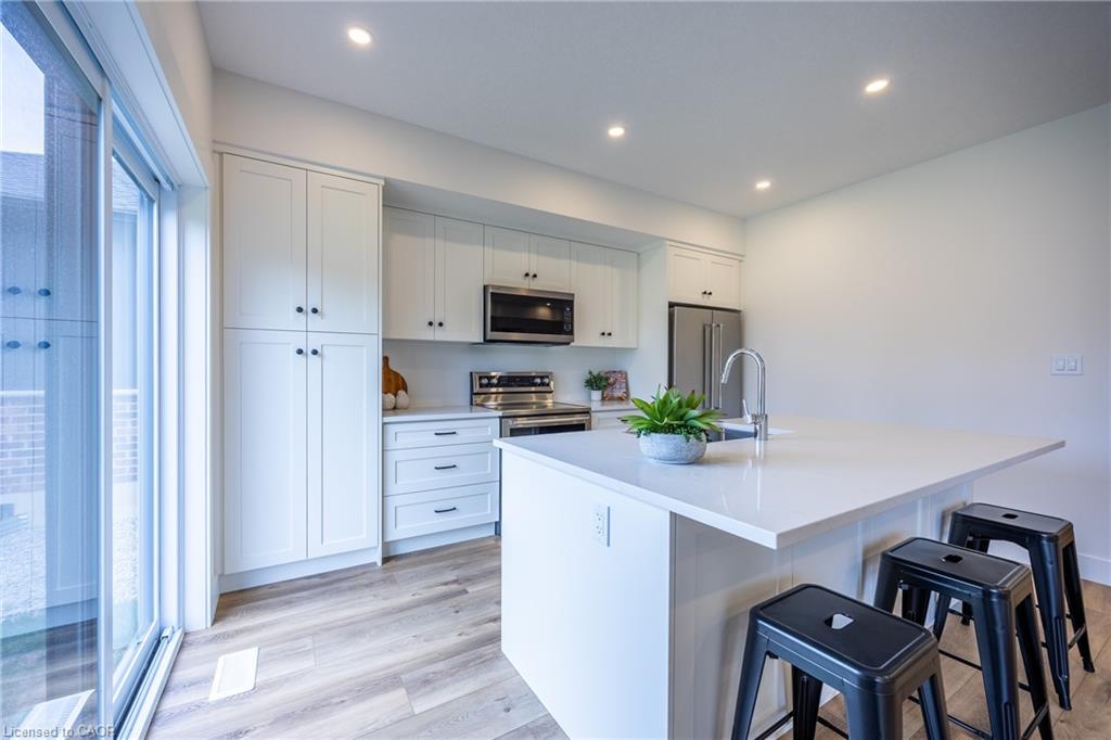 99 Amber Street Property Photo 11