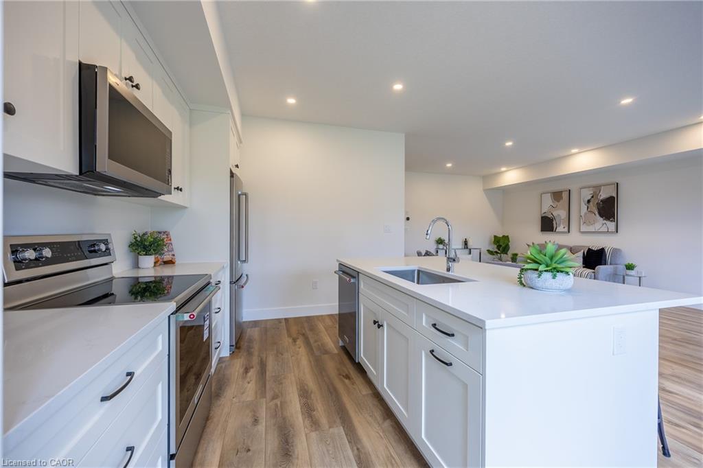 99 Amber Street Property Photo 12