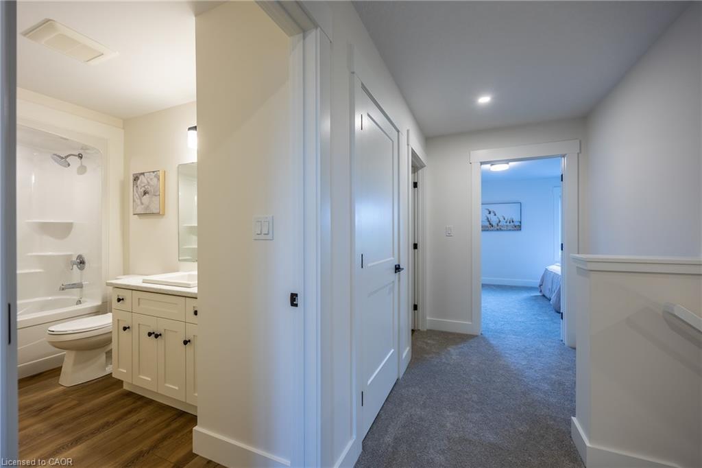 99 Amber Street Property Photo 16