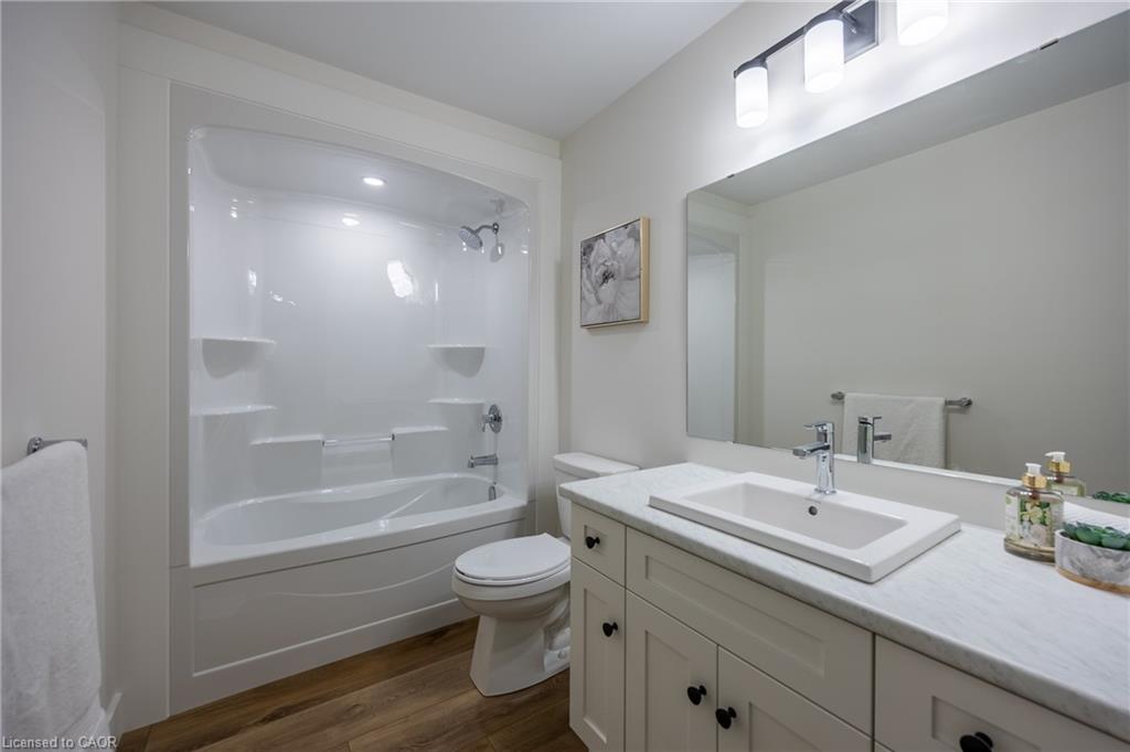 99 Amber Street Property Photo 17