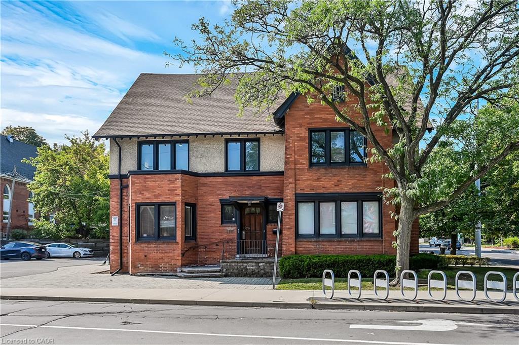 235 Queen Street S Property Photo 31