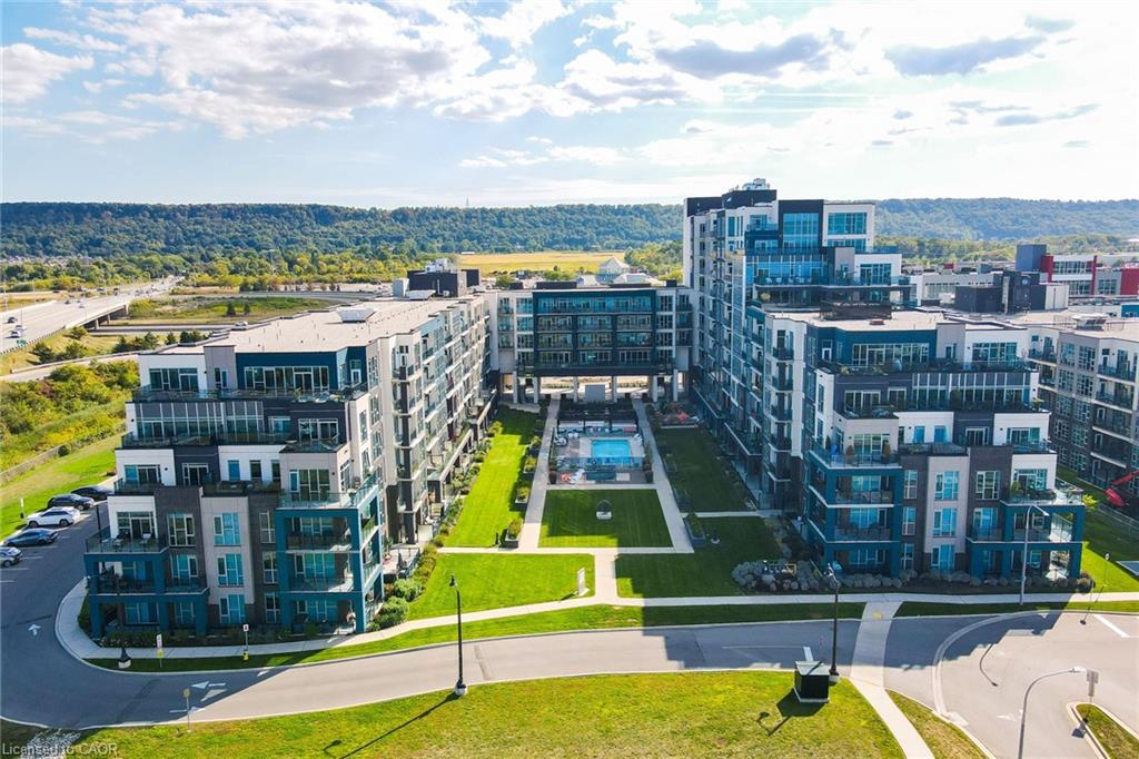 402-16 Concord Place Property Photo 5