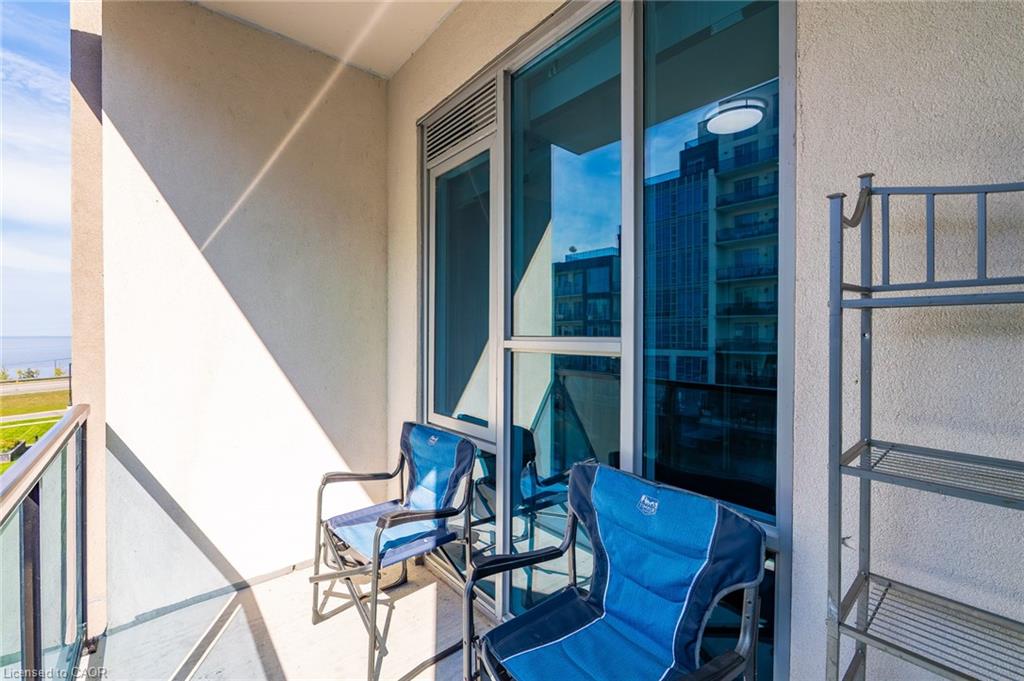 402-16 Concord Place Property Photo 24