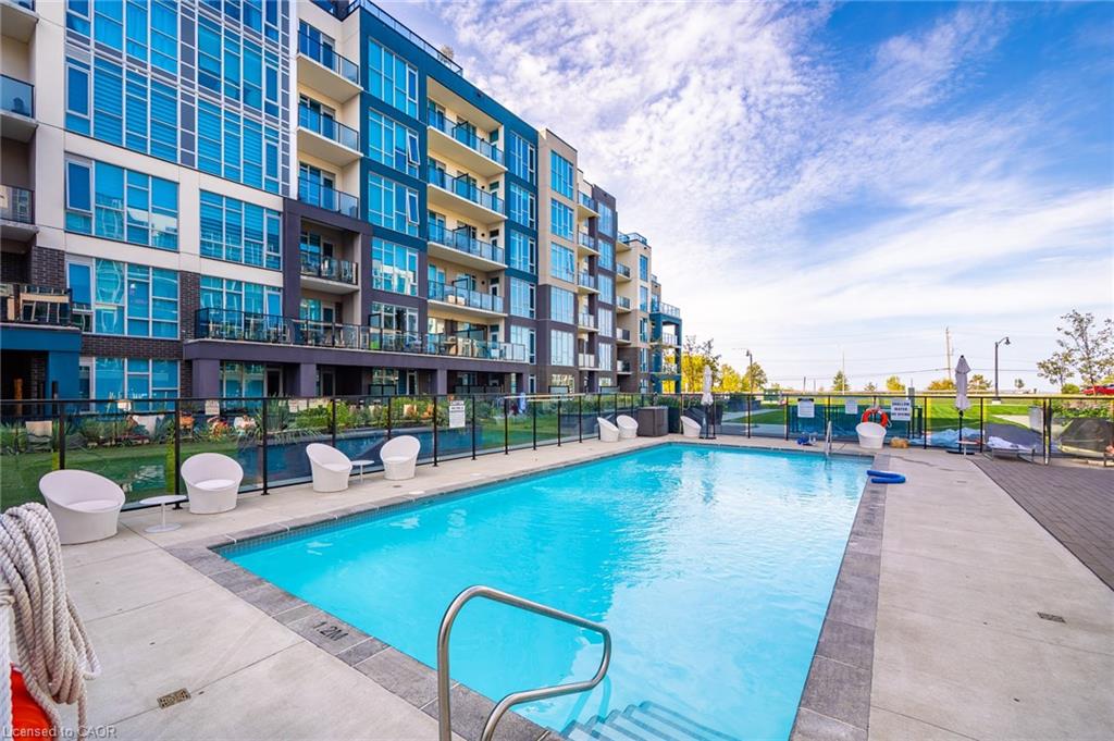 402-16 Concord Place Property Photo 25