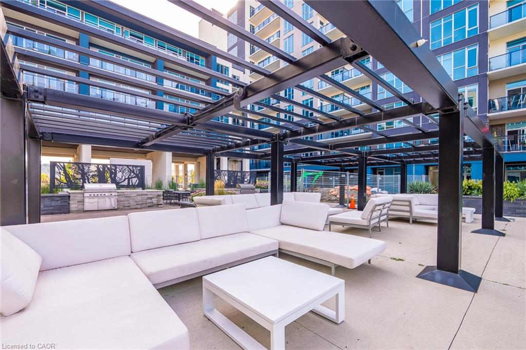 402-16 Concord Place Property Photo 32