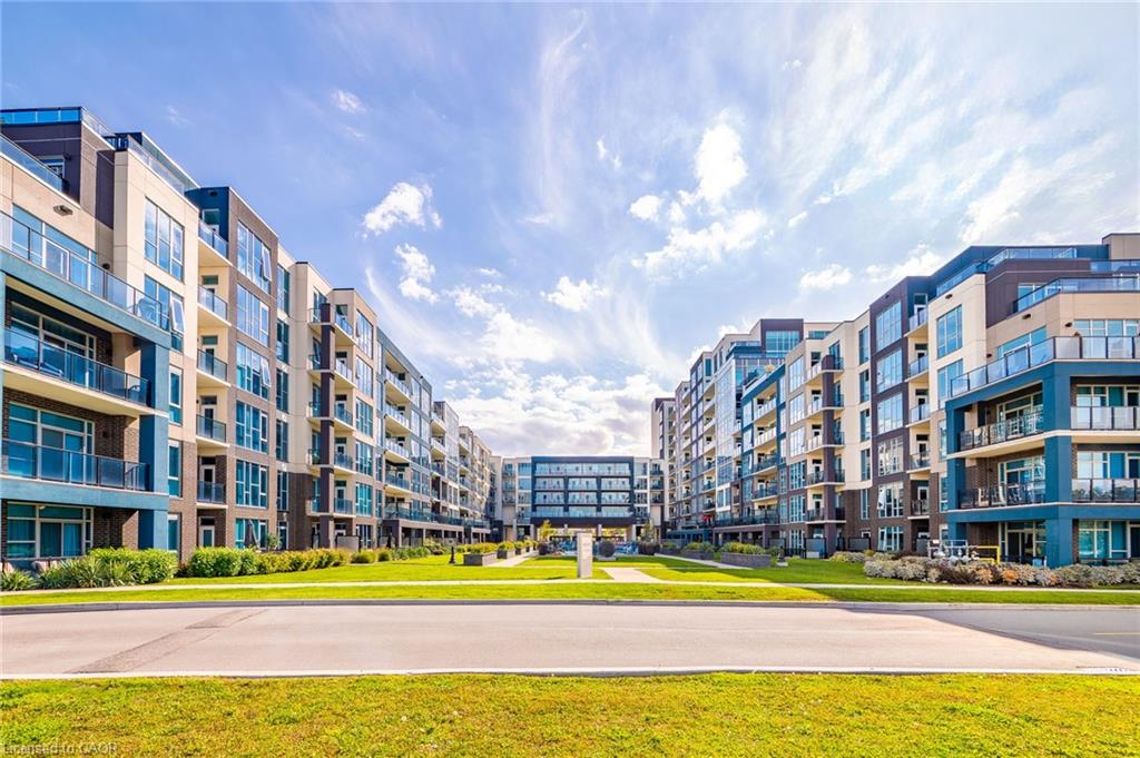 402-16 Concord Place Property Photo 42