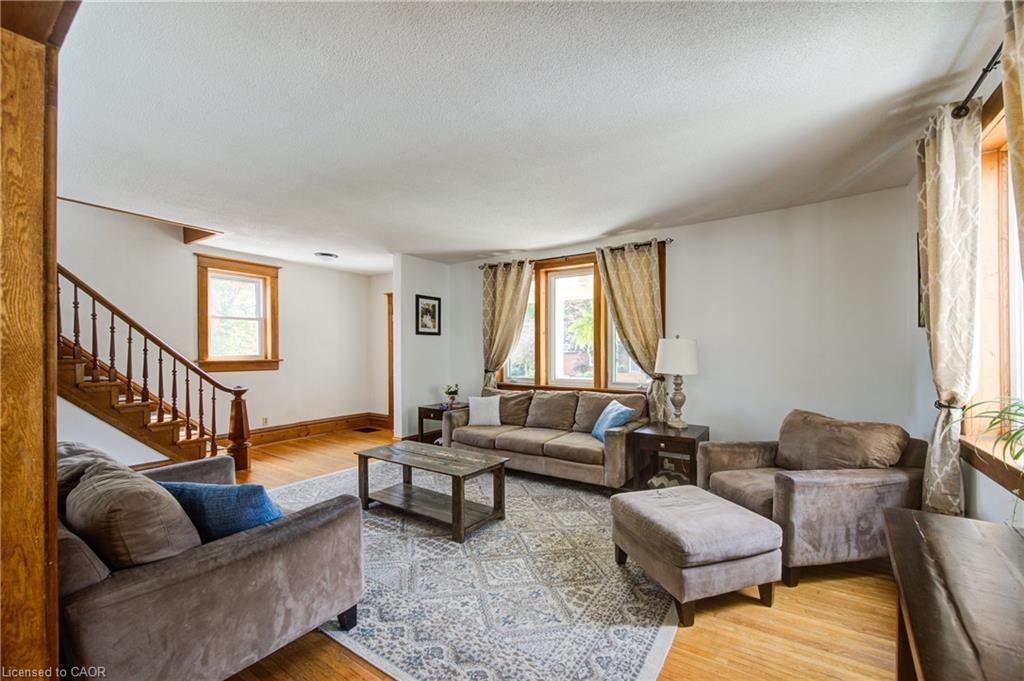 6 George Street Property Photo 11