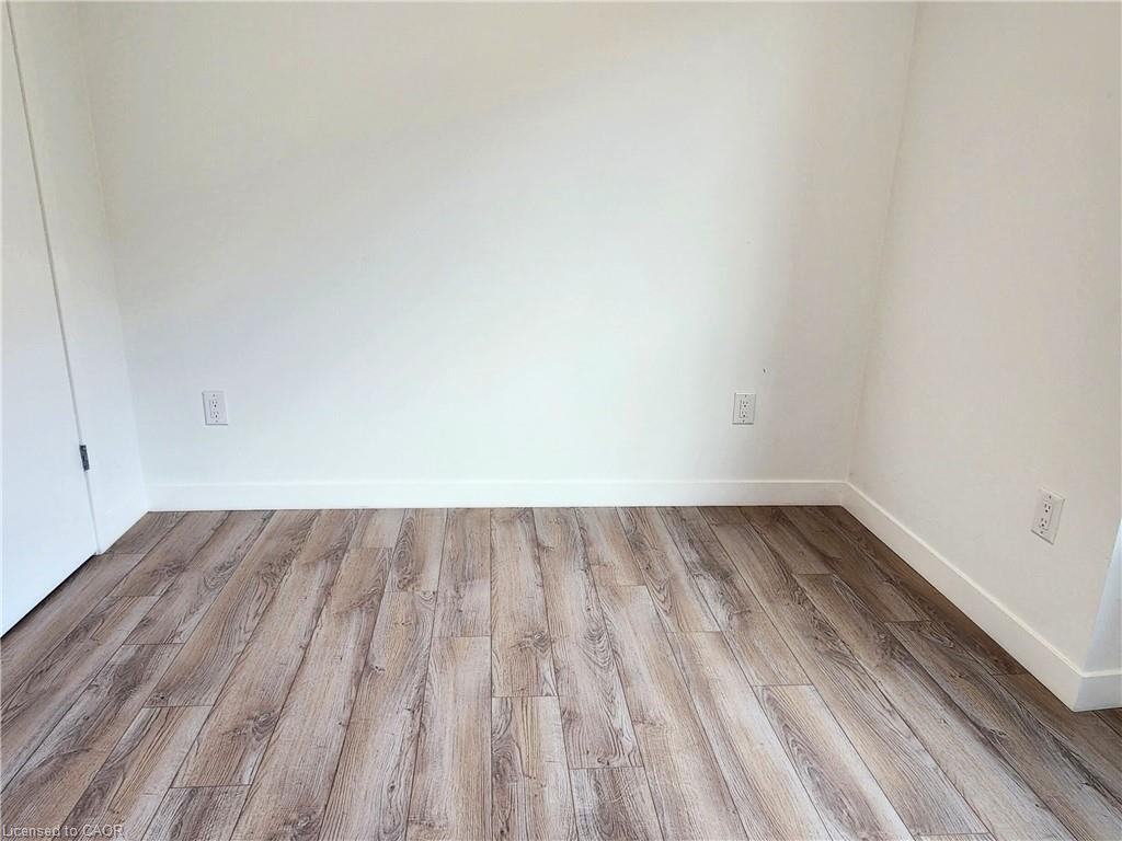 503-479 Charlton Avenue E Property Photo 15