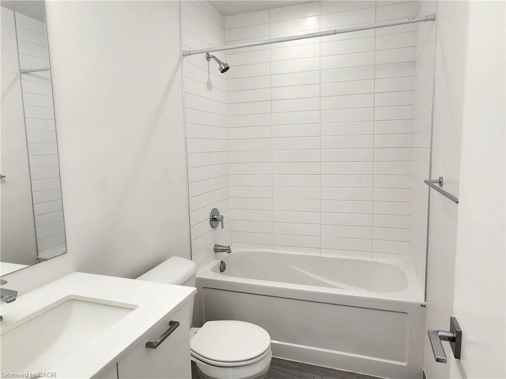 503-479 Charlton Avenue E Property Photo 17