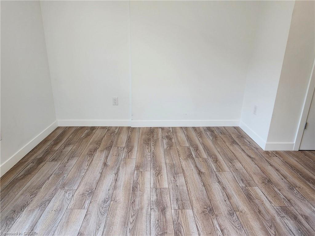 503-479 Charlton Avenue E Property Photo 19