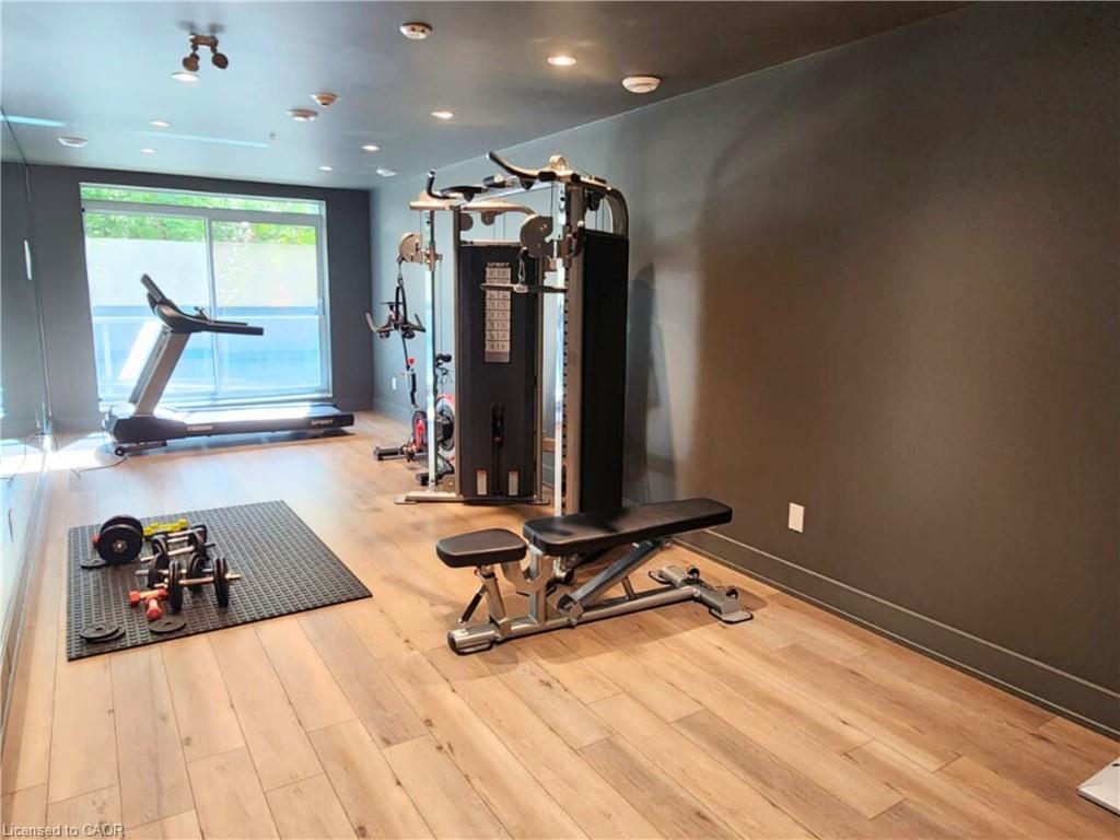 503-479 Charlton Avenue E Property Photo 29