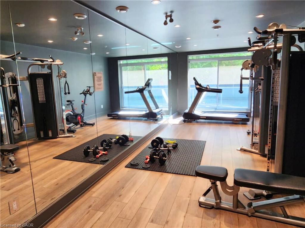 503-479 Charlton Avenue E Property Photo 30