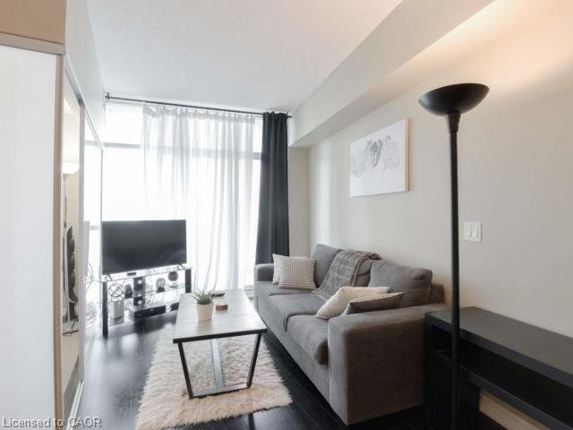 908-223 Webb Drive Property Photo 8