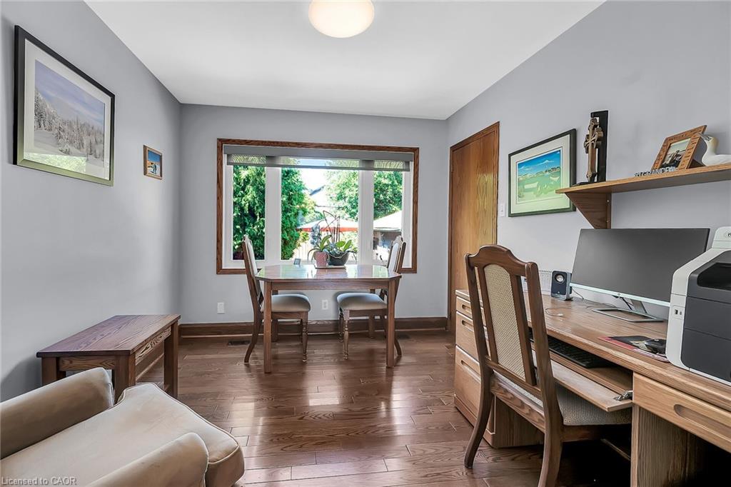 274 Ottawa Street S Property Photo 12