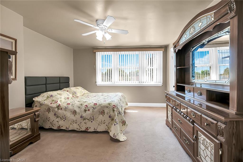 274 Ottawa Street S Property Photo 21