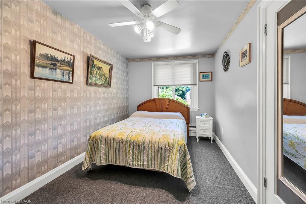 274 Ottawa Street S Property Photo 26