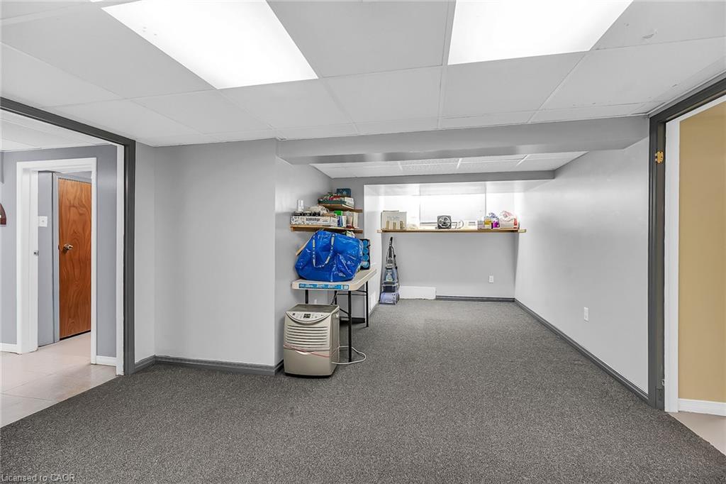 274 Ottawa Street S Property Photo 33