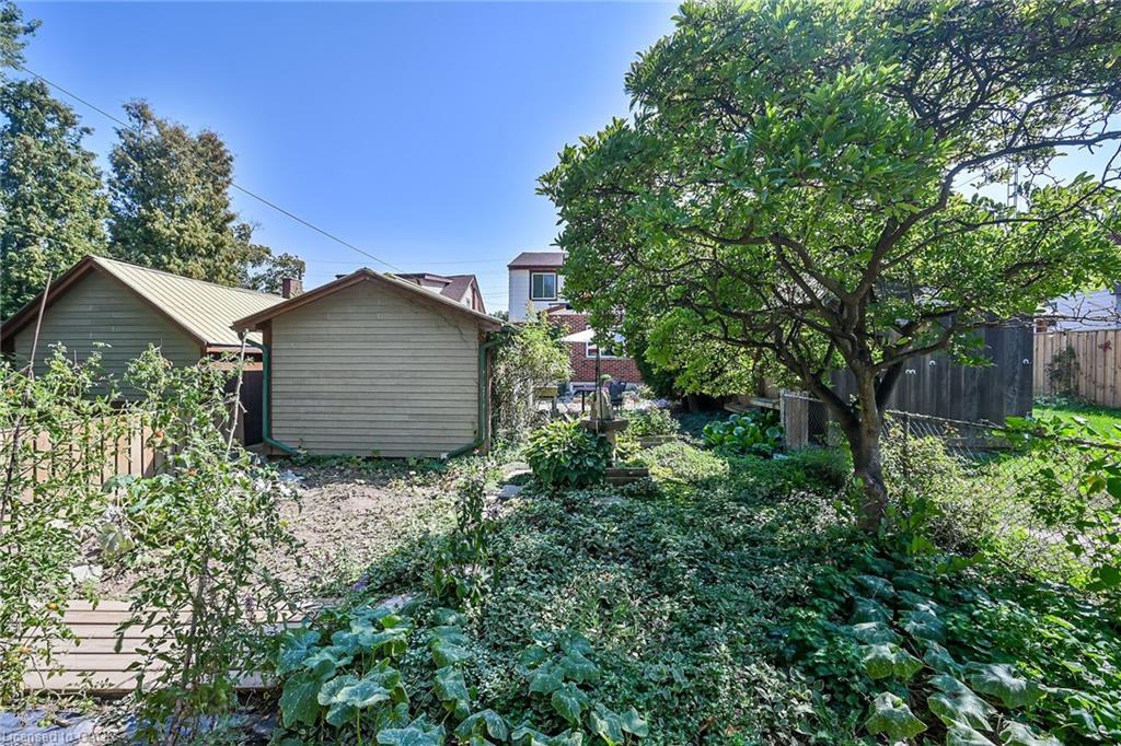 274 Ottawa Street S Property Photo 47