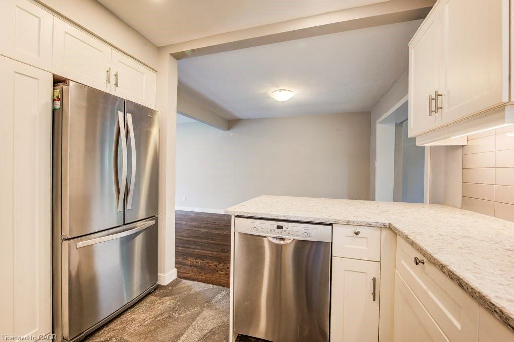 558 Sprucehill Avenue Property Photo 12