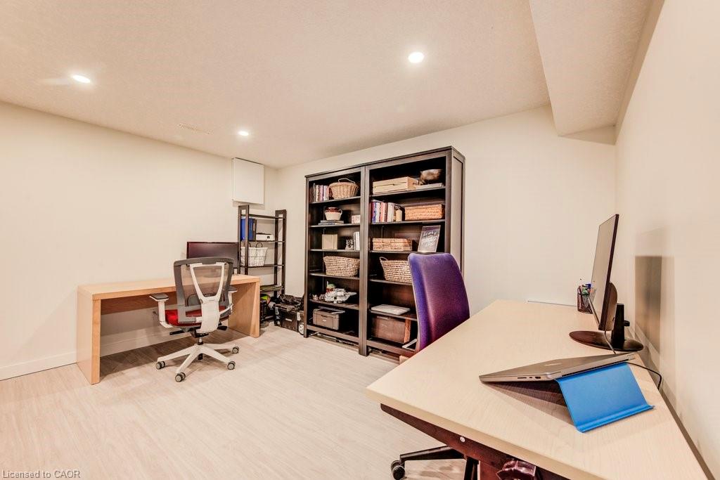 558 Sprucehill Avenue Property Photo 23