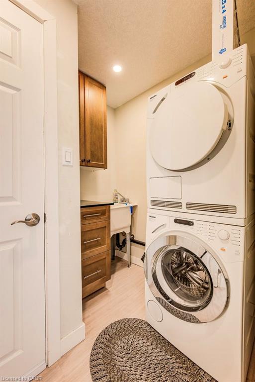 558 Sprucehill Avenue Property Photo 30