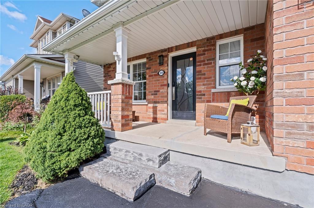 28 Hollinrake Avenue Property Photo 3