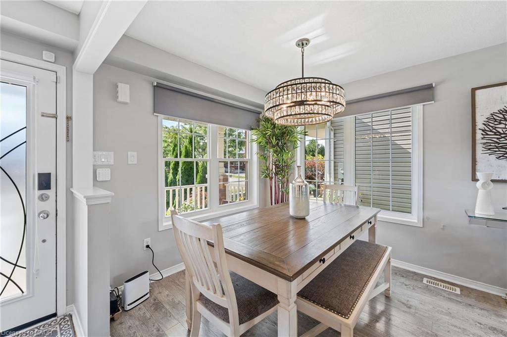 28 Hollinrake Avenue Property Photo 4